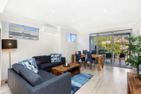 134 North Perth Nest - sleeps 4 - parking